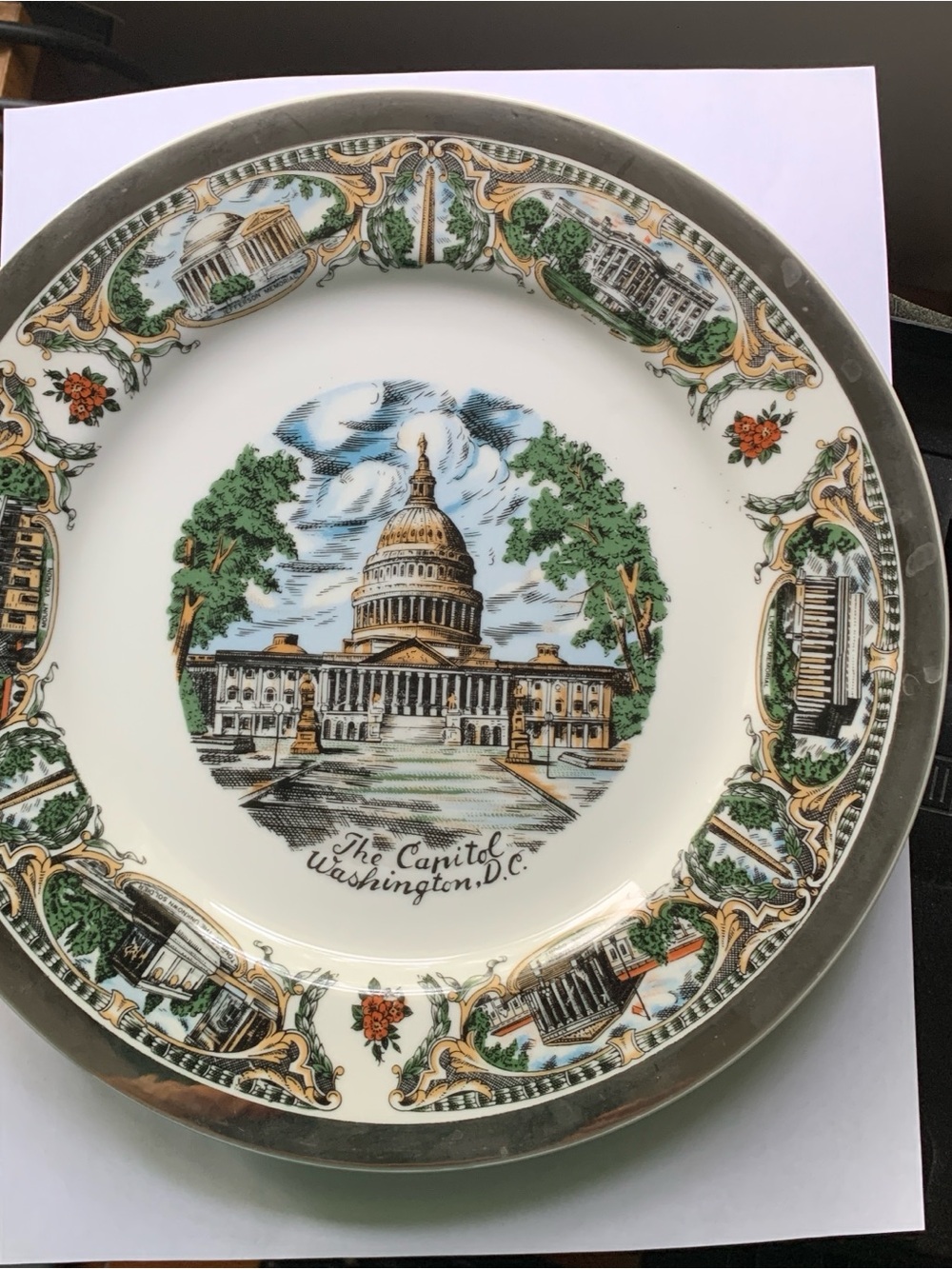 Vintage Decorative Capitol Washington D.C. Souvenir Plate.